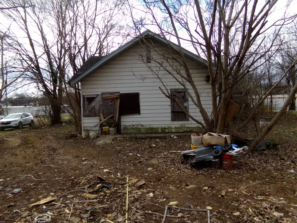 826 W Church Street Lewisburg TN 37091