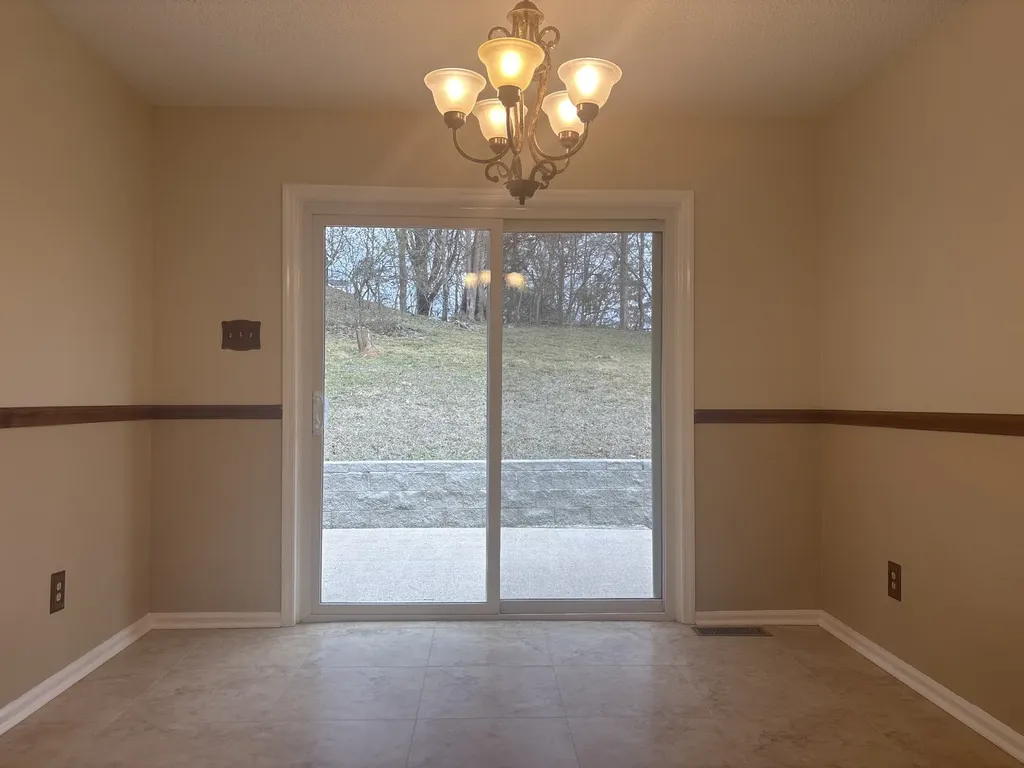 1830 Lowe Street Lewisburg TN 37091