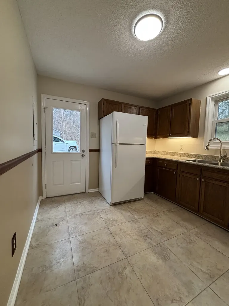 1830 Lowe Street Lewisburg TN 37091