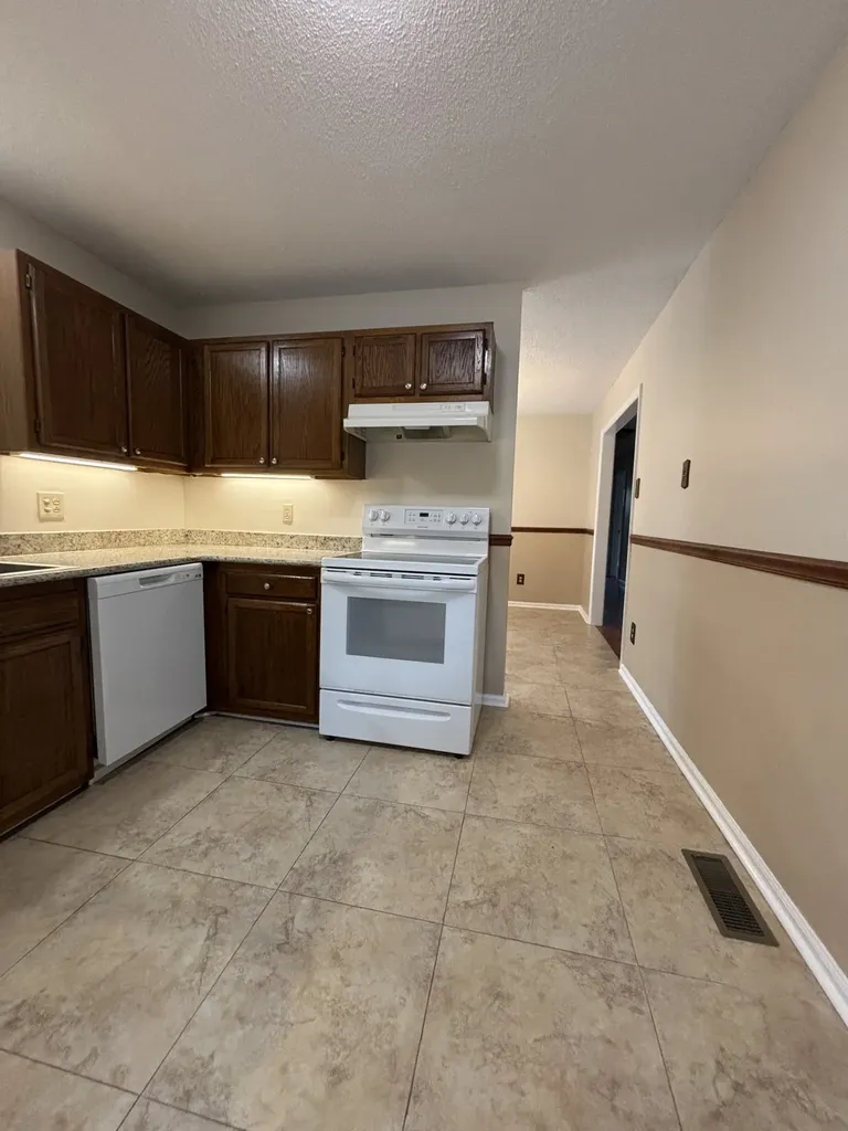 1830 Lowe Street Lewisburg TN 37091