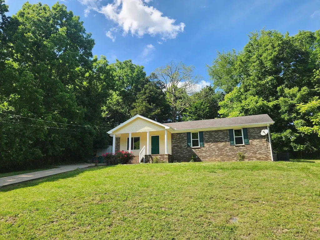 1830 Lowe Street Lewisburg TN 37091