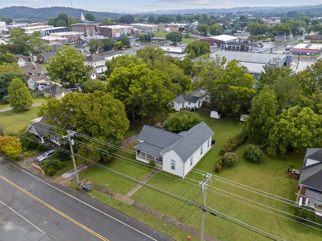 214 Washington St, W Fayetteville TN 37334