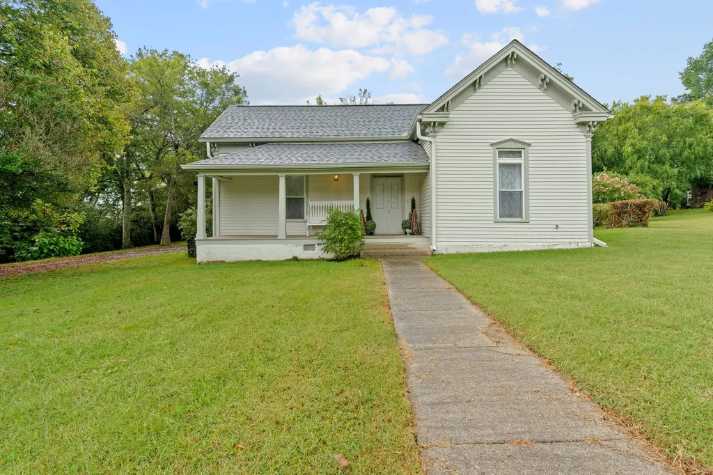 214 Washington St, W Fayetteville TN 37334