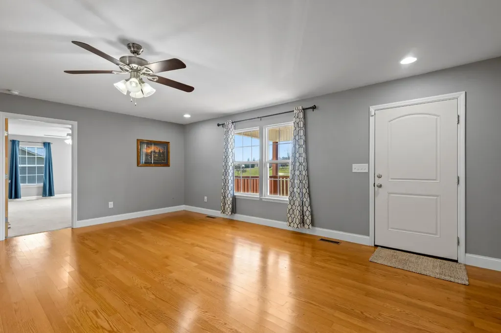 155 Dogwood Lane Spring City TN 37381