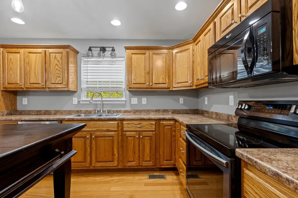 155 Dogwood Lane Spring City TN 37381