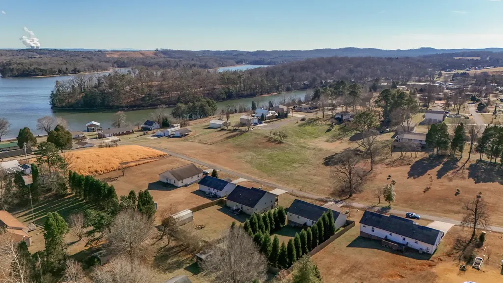 155 Dogwood Lane Spring City TN 37381
