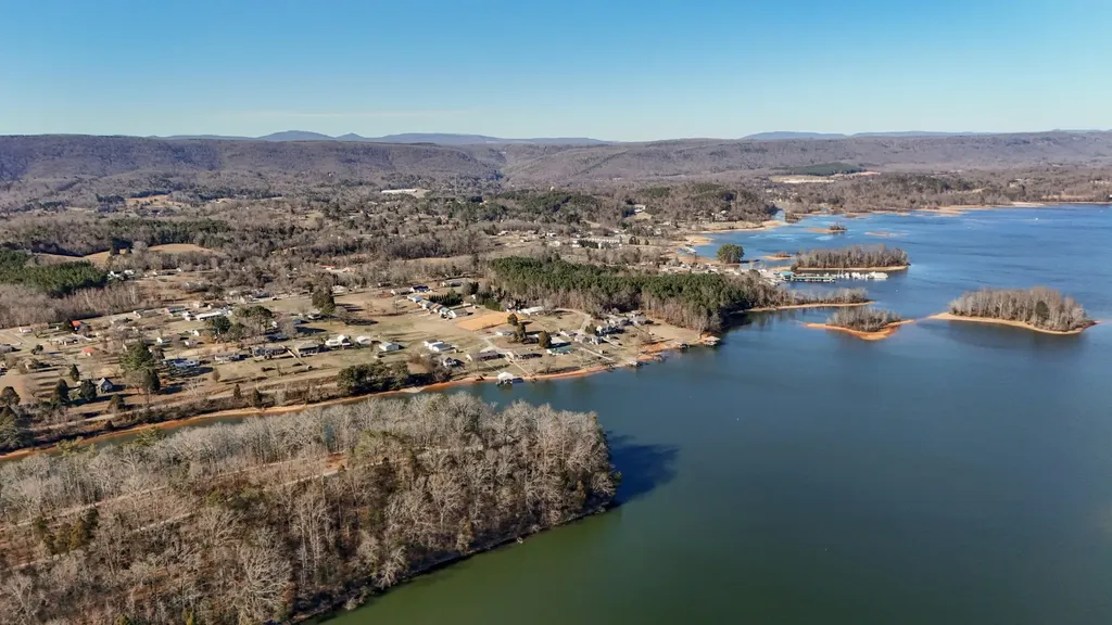 155 Dogwood Lane Spring City TN 37381