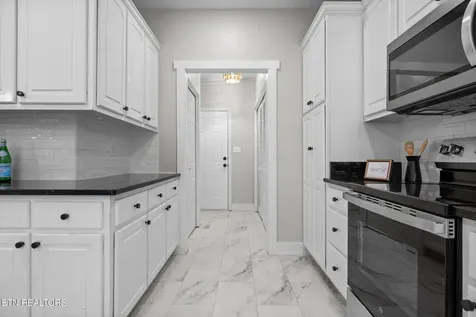 914 Olsen Avenue Signal Mountain TN 37377