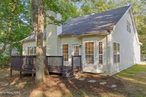 914 Olsen Avenue Signal Mountain TN 37377