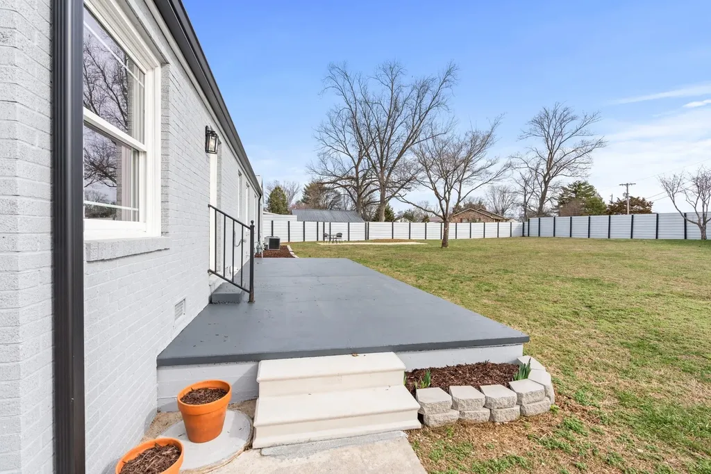 102 Dogwood Lane Winchester TN 37398