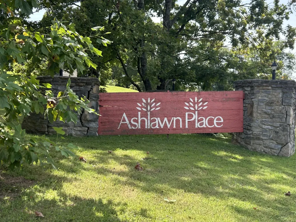 709 Ashlawn Place Nashville TN 37211