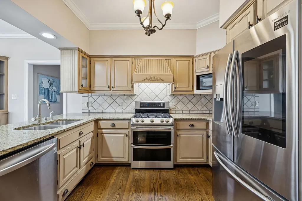 1045 Claremont Drive Columbia TN 38401