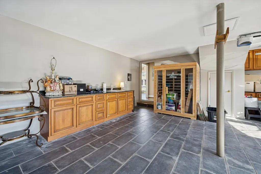 1045 Claremont Drive Columbia TN 38401