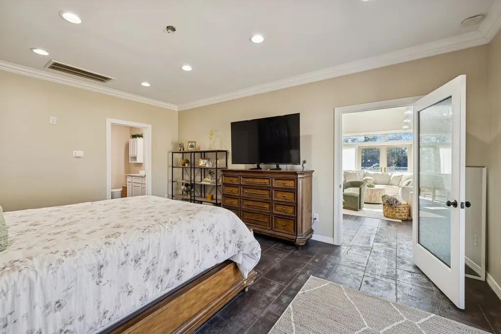 1045 Claremont Drive Columbia TN 38401