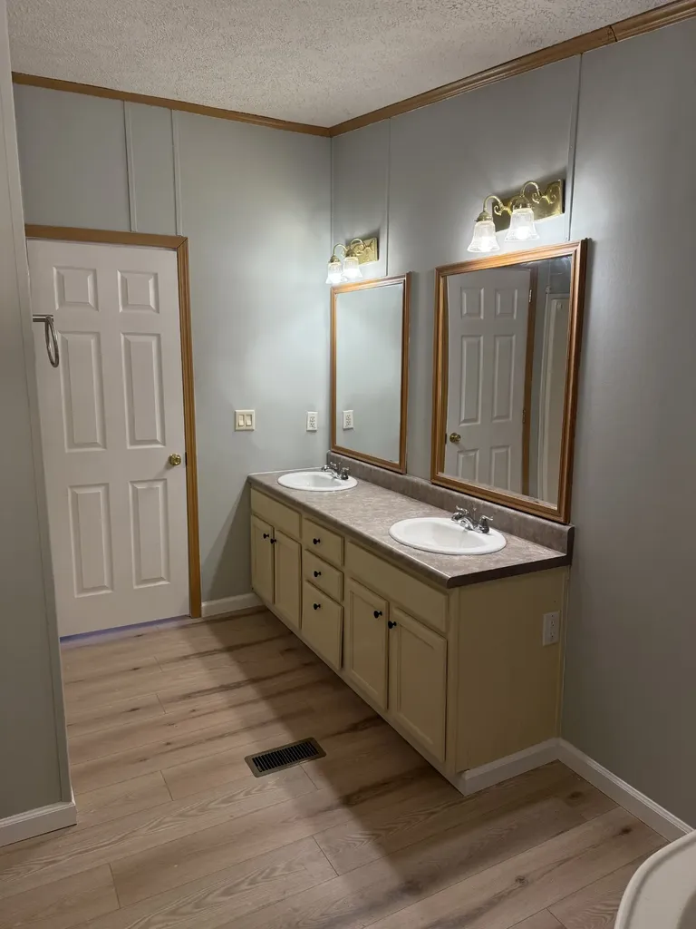 621 Cook Road Portland TN 37148