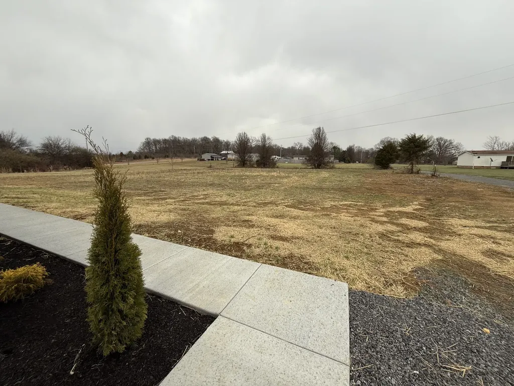 621 Cook Road Portland TN 37148