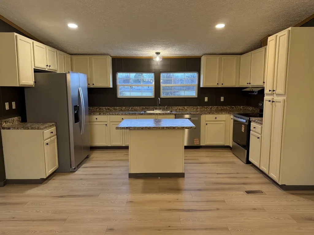 621 Cook Road Portland TN 37148