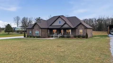 667 Pete Sain Road Manchester TN 37355