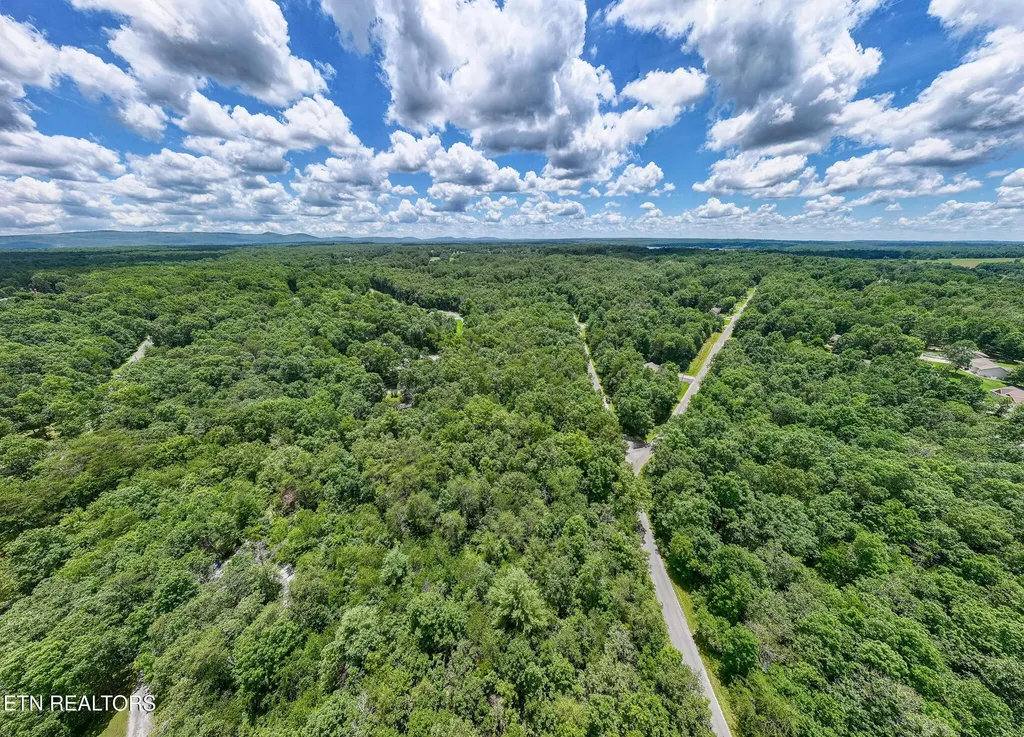 5011 Ostego Drive Crossville TN 38572