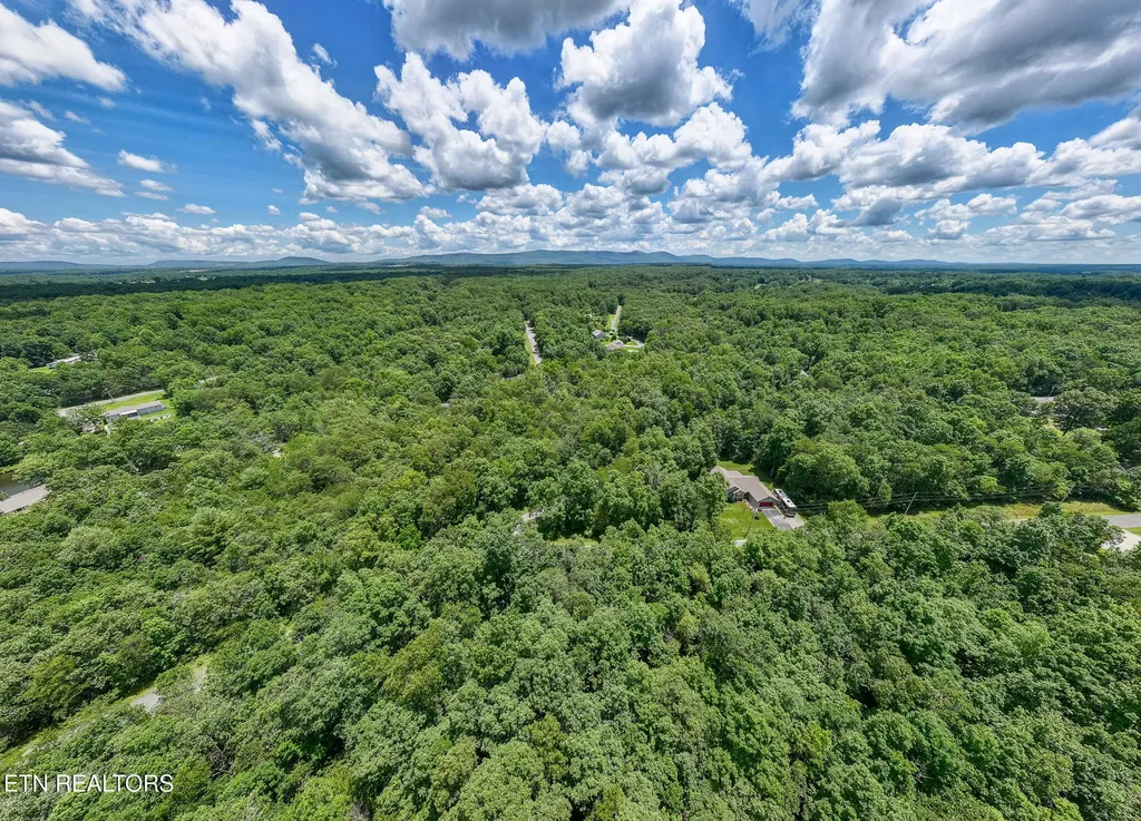 5011 Ostego Drive Crossville TN 38572