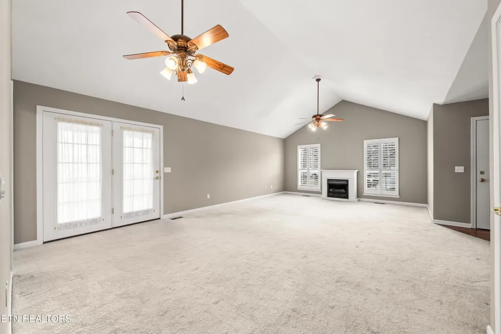 921 Mercer Drive Maryville TN 37801