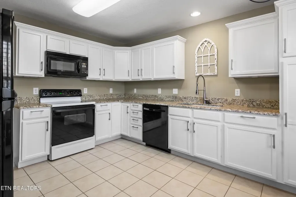 921 Mercer Drive Maryville TN 37801