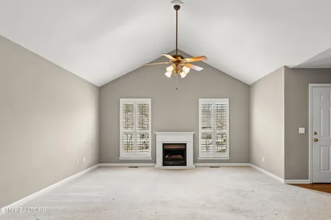 921 Mercer Drive Maryville TN 37801