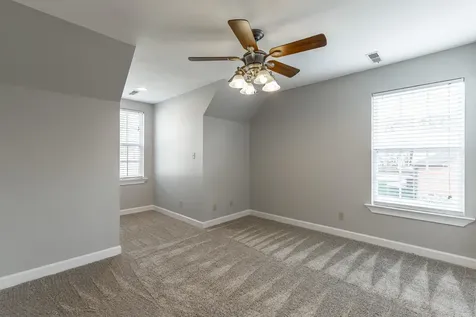 2322 Mowbray Pike Soddy Daisy TN 37379
