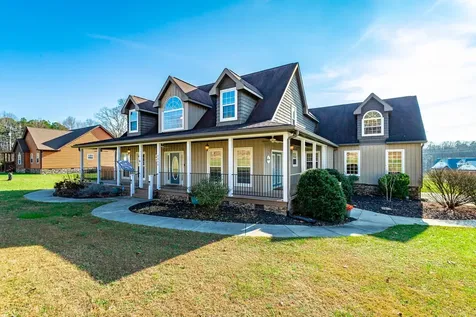 2322 Mowbray Pike Soddy Daisy TN 37379