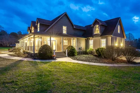 2322 Mowbray Pike Soddy Daisy TN 37379