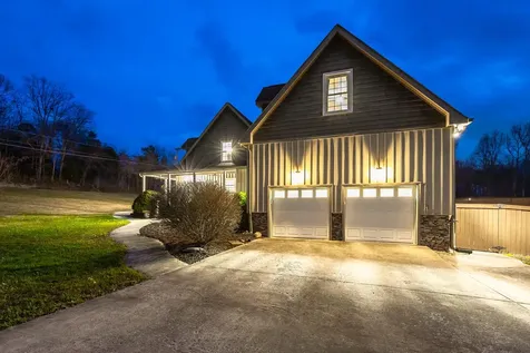 2322 Mowbray Pike Soddy Daisy TN 37379