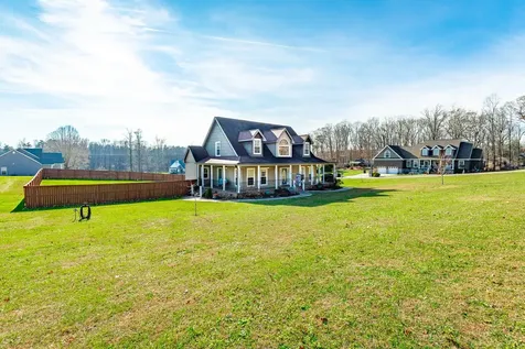 2322 Mowbray Pike Soddy Daisy TN 37379