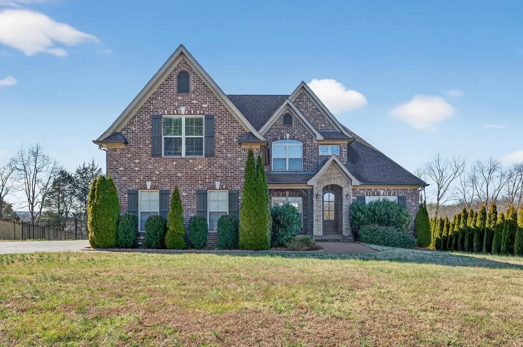 4180 Coles Ferry Pike Lebanon TN 37087