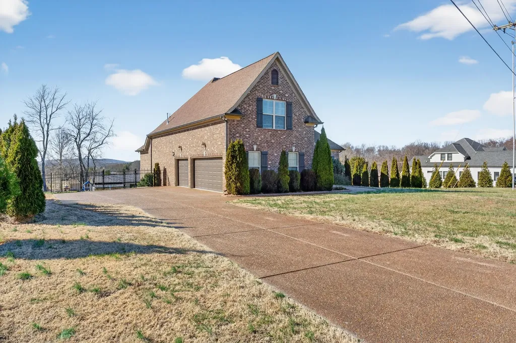 4180 Coles Ferry Pike Lebanon TN 37087