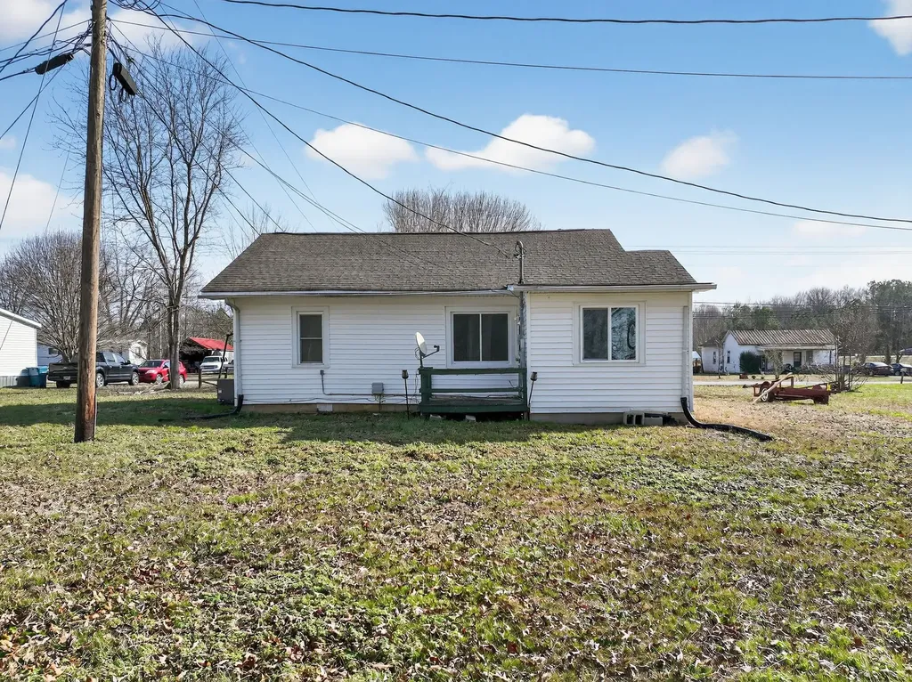 1360 Dunavin Drive Baxter TN 38544