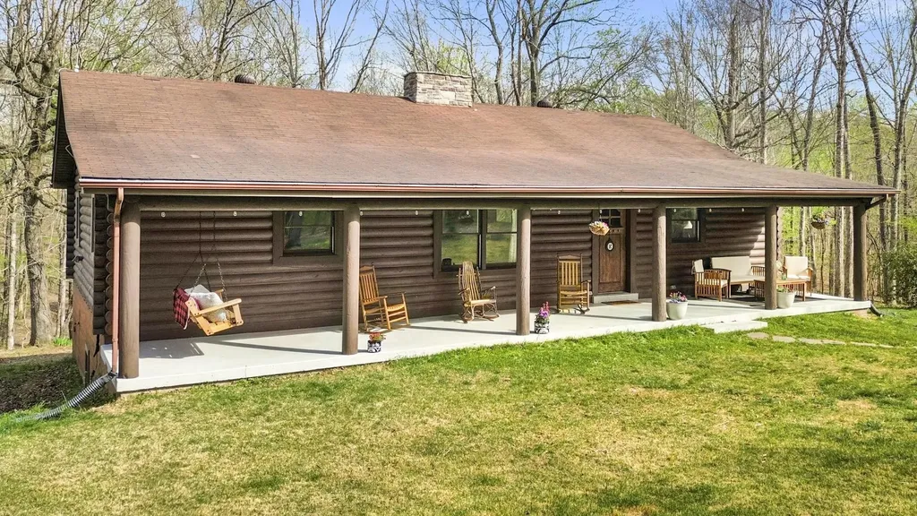 1300 Ridge Road Dickson TN 37055