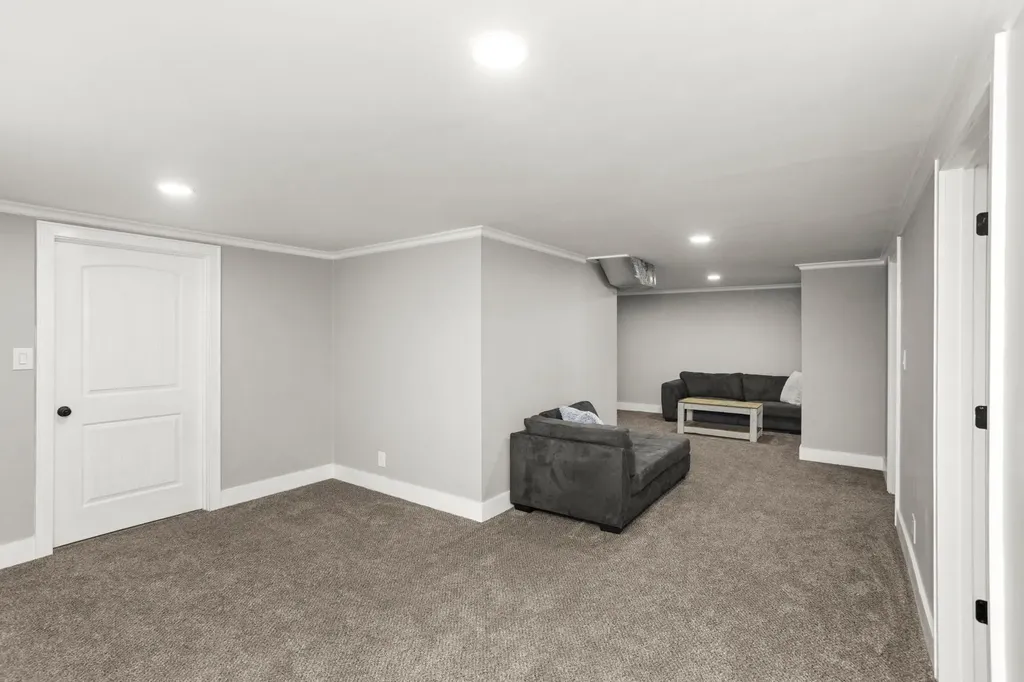 1300 Ridge Road Dickson TN 37055