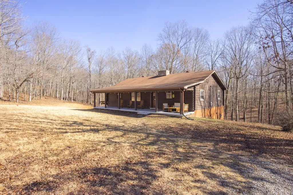 1300 Ridge Road Dickson TN 37055