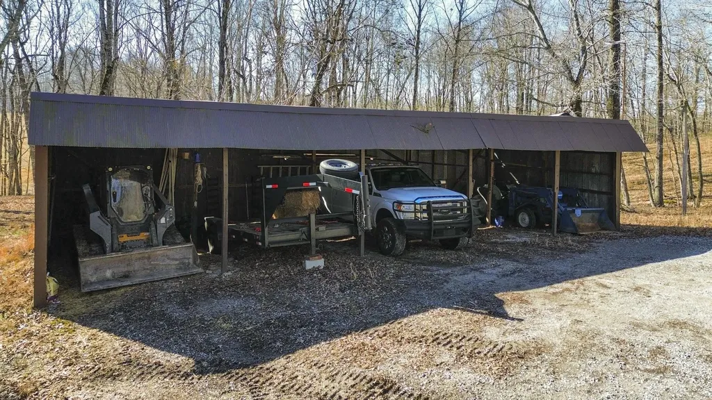 1300 Ridge Road Dickson TN 37055