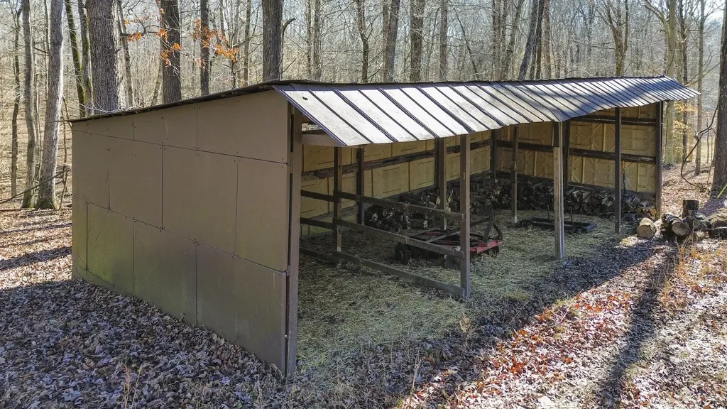 1300 Ridge Road Dickson TN 37055