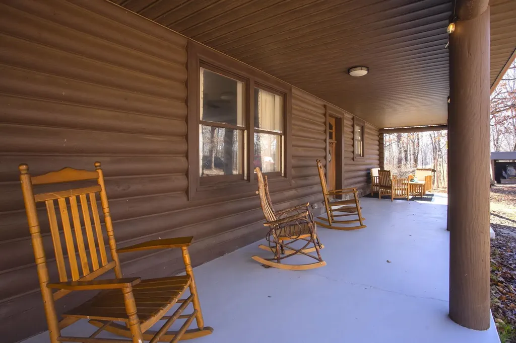 1300 Ridge Road Dickson TN 37055