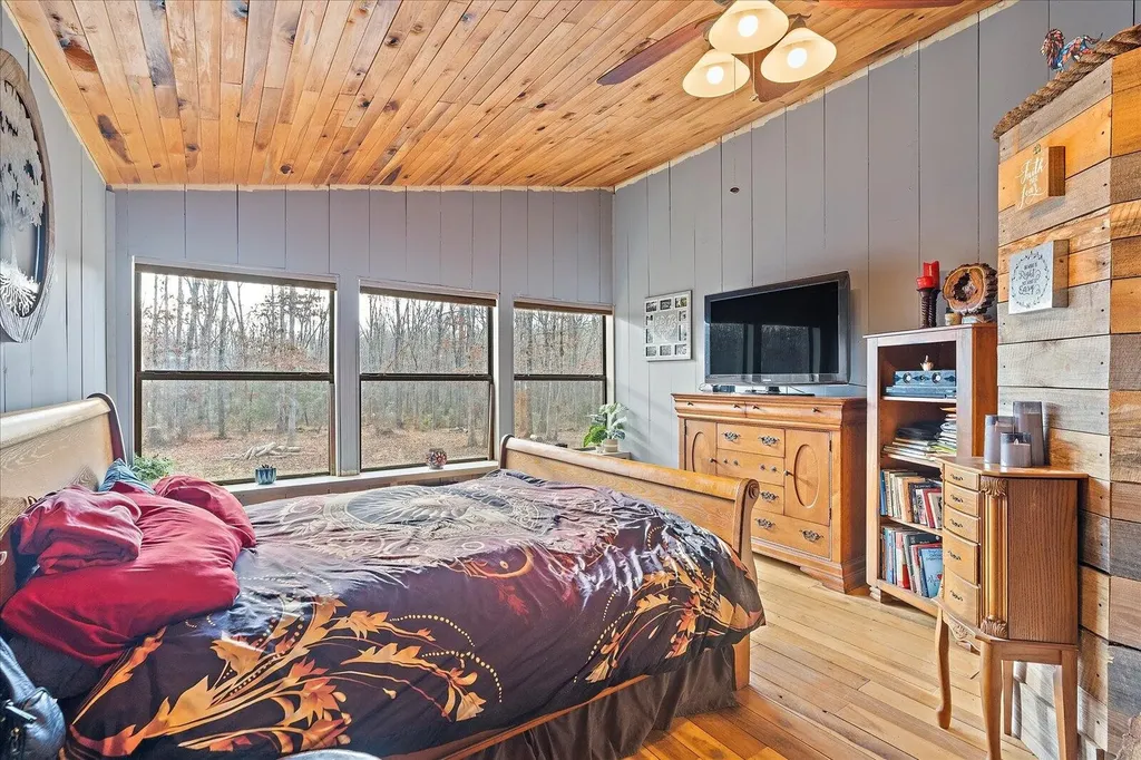 123 Powers Lane Pikeville TN 37367