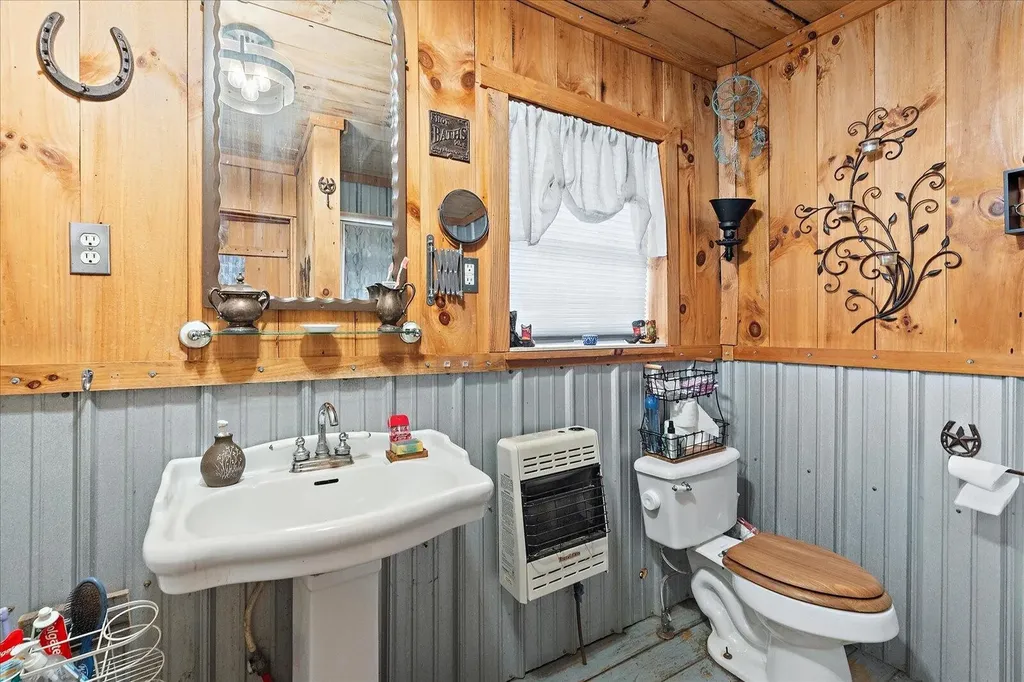 123 Powers Lane Pikeville TN 37367