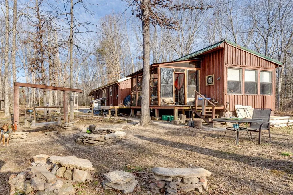 123 Powers Lane Pikeville TN 37367