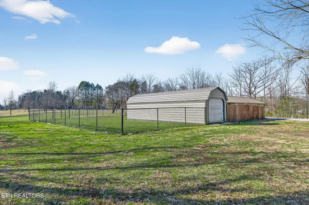2490 Chestnut Hill Road Crossville TN 38571