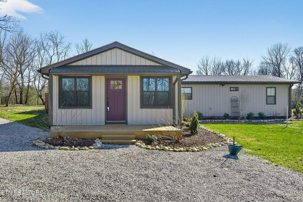 2490 Chestnut Hill Road Crossville TN 38571