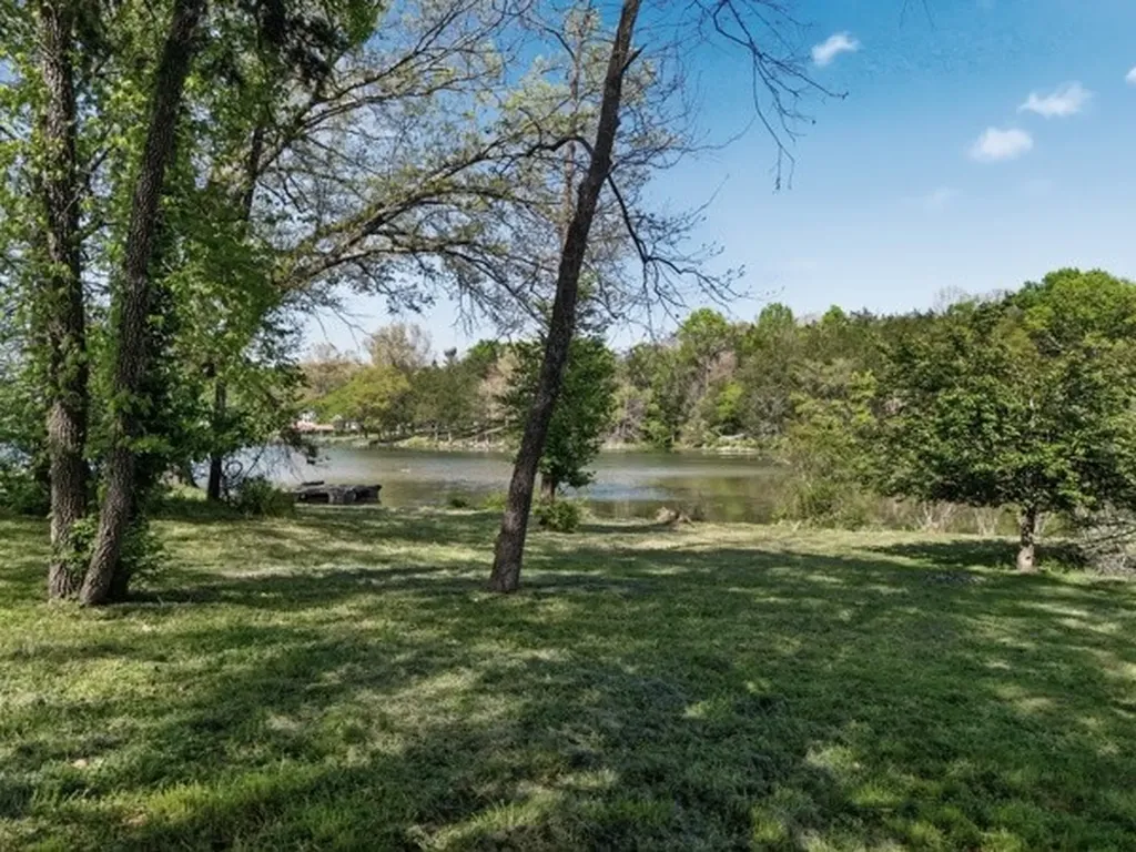 425 Lakeshore Drive Old Hickory TN 37138