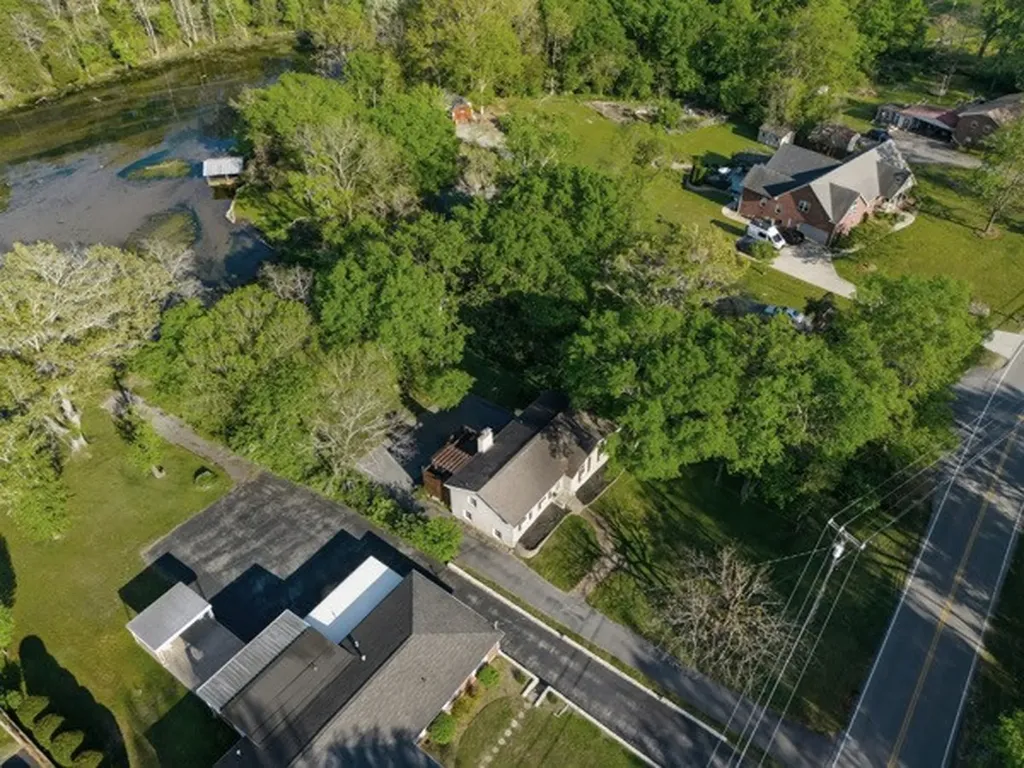 425 Lakeshore Drive Old Hickory TN 37138