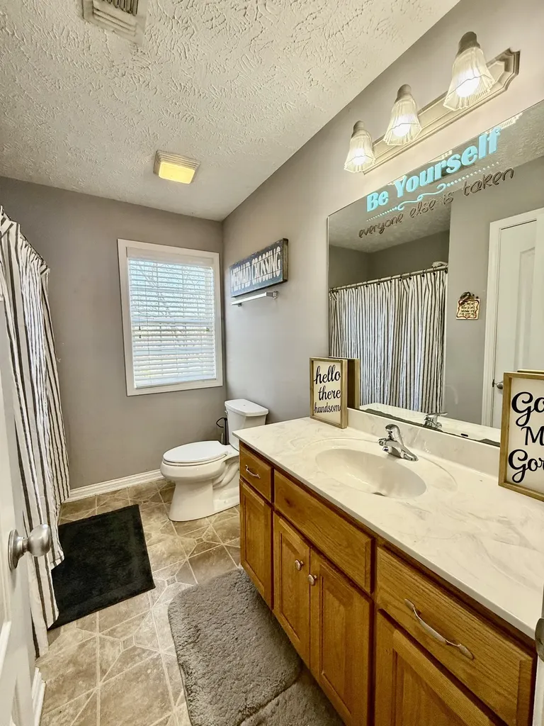1315 N Lynn Drive Lebanon TN 37087