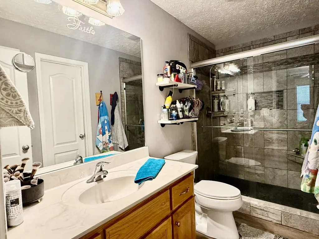 1315 N Lynn Drive Lebanon TN 37087